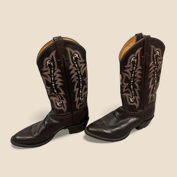 Tony Lama Vintage Brown Leather Western Cowboy Boots - Picture 3 of 7